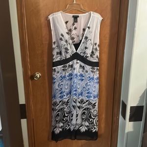 Lane Bryant Size 18 blue/black/white floral sleeveless midi dress